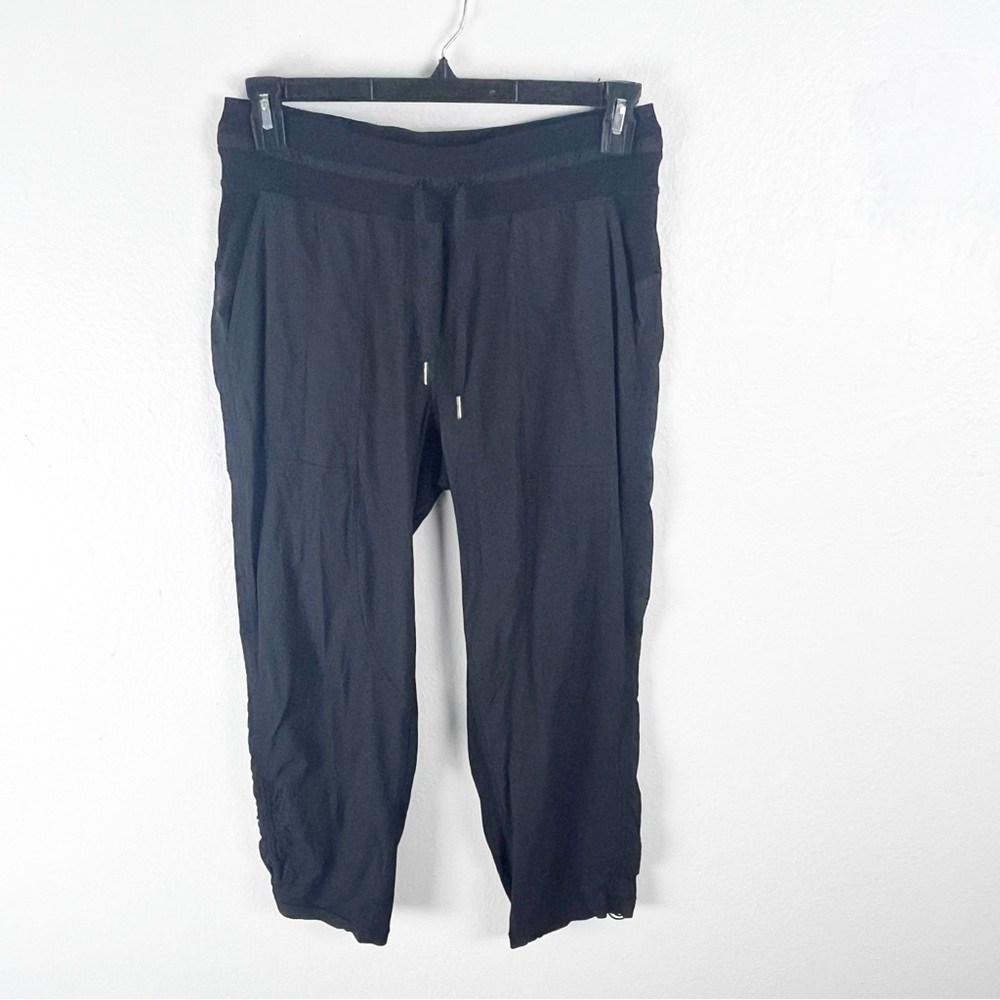 LULULEMON Black Dance Studio Secure Pockets Drawstring Waist Crop Pants Size 8